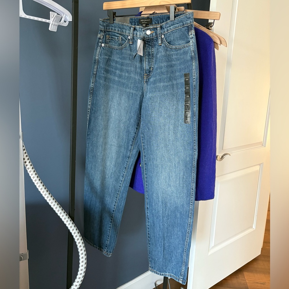 Banana Republic High Rise Straight 8